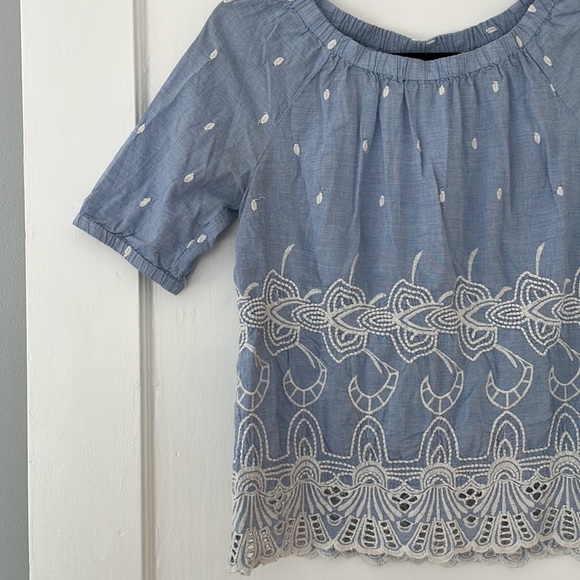 Blouse - Picture 2 of 3